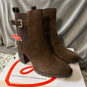 Blondo Waterproof Booties Women Size 8